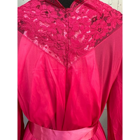 2 Vintage nightgown sets - Picture 4 of 16